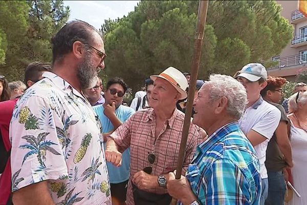 Eric Cantona était à Argelès-sur-Mer, vendredi après-midi, pour rendre hommages aux victimes du franquisme