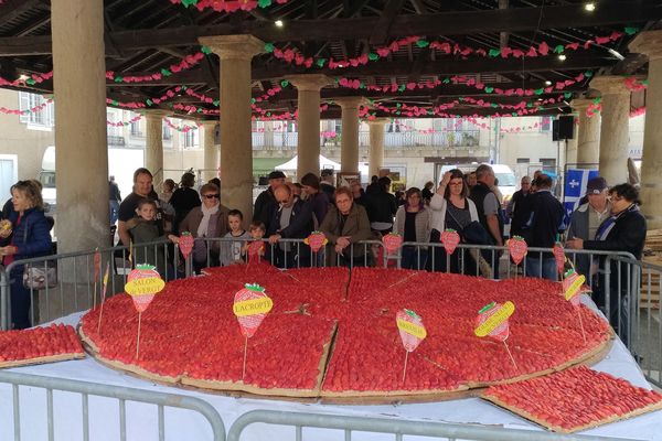 La fête de la Fraise de Vergt, une édition 2019 un peu pluvieuse, mais tout de même réussie