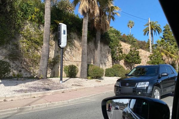 Un nouveau radar entre Cannes et Golfe Juan sur la D6007, la "nationale 7".