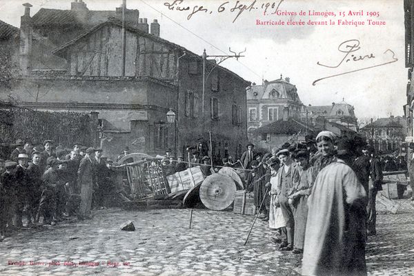 Barricade à Limoges en 1905.