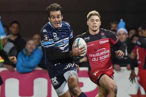 Le Montpelliérain Joffrey Michel s'en va inscrire le premier essai du MHR contre Toulon - 23 décembre 2016