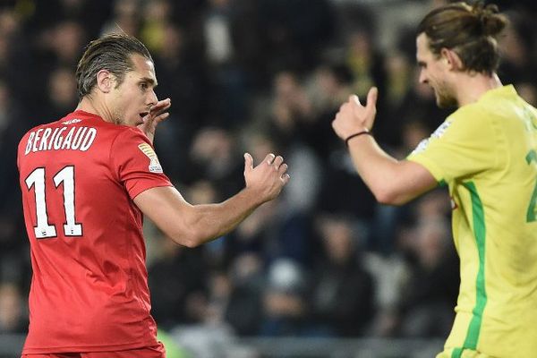 Kevin Berigaud (à gauche) est prêté au Angers SCO jusqu'à la fin de saison