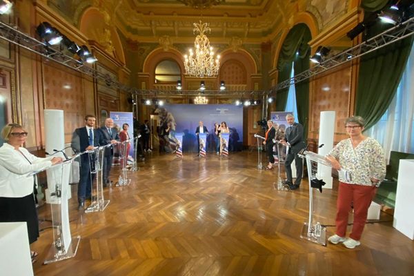 Mercredi 9 juin, France 3 a organisé le débat du premier tour des élections régionales en Auvergne-Rhône-Alpes.
