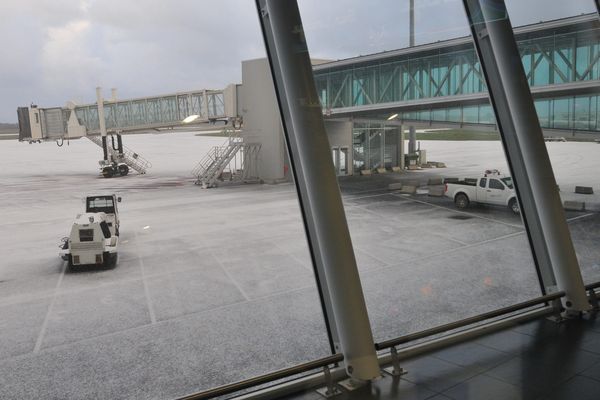 Terminal de l'aéroport de Brest