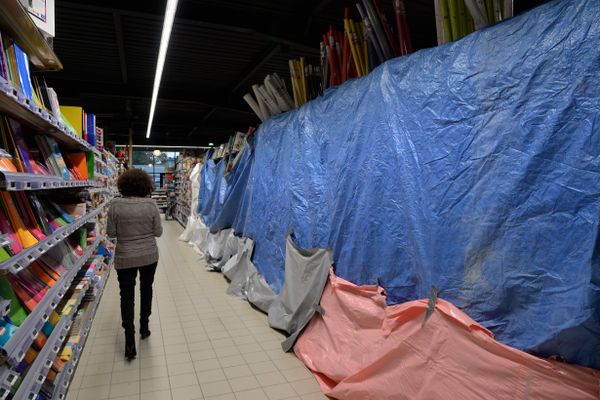 A partir du 03 novembre la grande distribution devra retirer de la vente les produits jugés "non-essentiels" pendant le confinement.