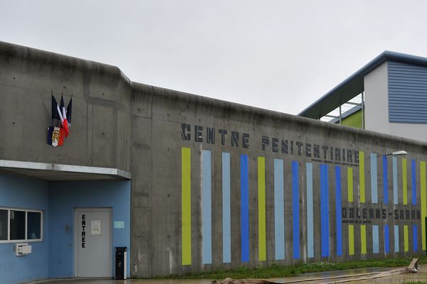 Le centre pénitentiaire où est détenue la prévenue, à Saran.