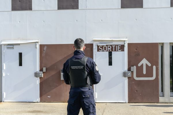 Un détenu de la prison de Luynes s'est évadé lors d'une permission de sortie délivrée par le juge. (Photo d'illustration)