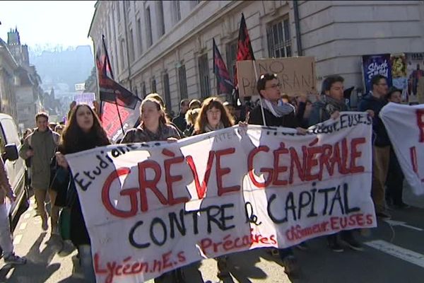 La manifestation est partie de la faculté des lettres de Besançon 