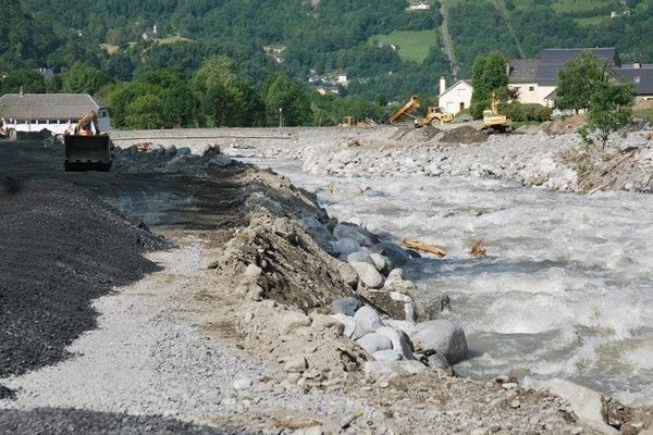 En six jours 650 mètres de chaussée ont été reconstruits