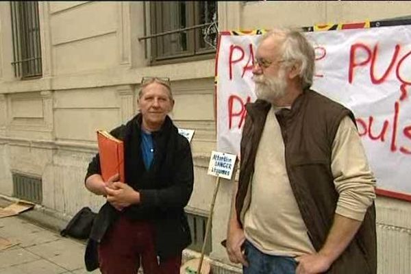 Un couple d'éleveurs de la Drôme a saisi la justice pour protester contre le retrait des aides. Un retrait qui fait suite à leur refus du puçage de leurs animaux ... 27/05/14