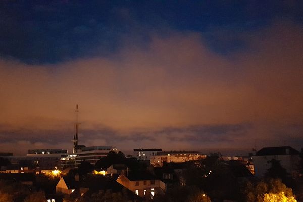 Ciel à Rennes pendant l'éclipse du 27 juillet 2018