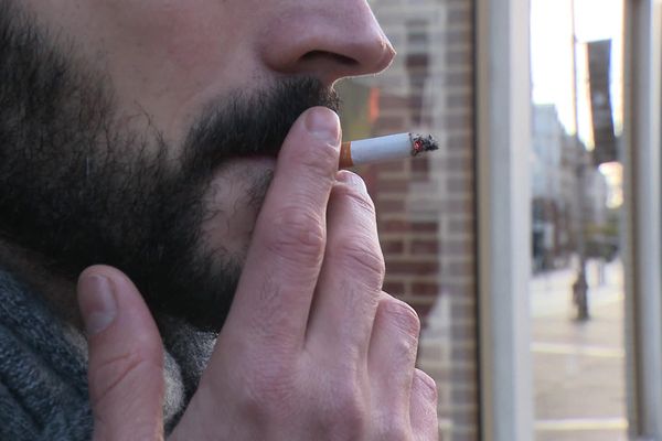 Le nombre de fumeurs quotidiens a diminué dans les Hauts-de-France ces dernières années.