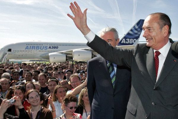 Le 28 avril 2005, Jacques Chirac assiste au premier vol de l'A380 à Blagnac. C'est sa dernière visite officielle en Midi-Pyrénées.