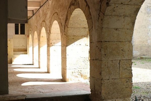 La cloître de l'ancien Carmel d'Auch.