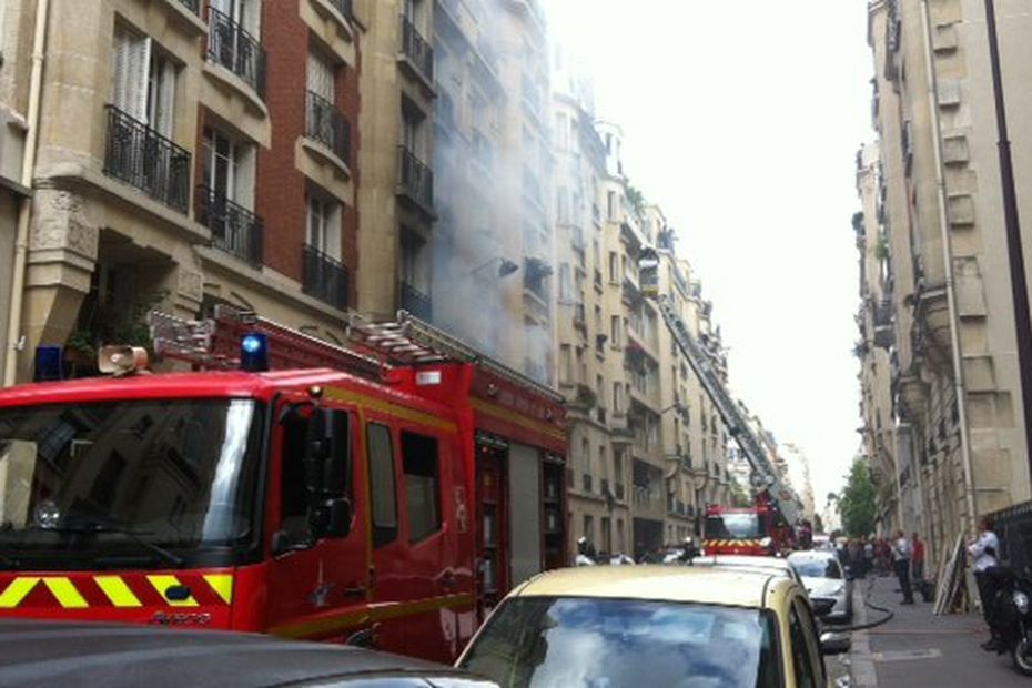 Incendie Dans Un Immeuble D'habitation Du 16ème Arrondissement