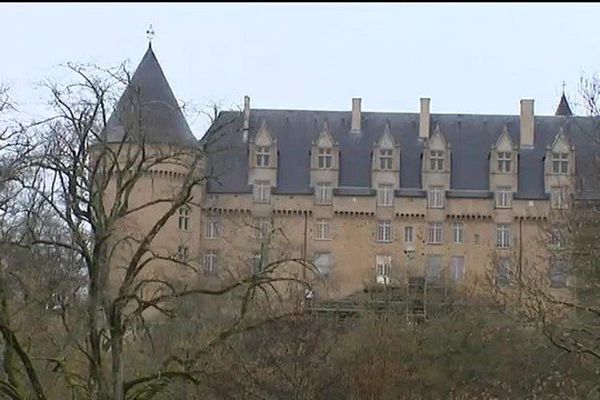 La façade sud du château rénovée 