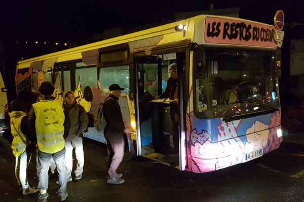 Les repas à un euro continuent pour les boursiers au Crous Clermont  Auvergne - Clermont-Ferrand (63000)