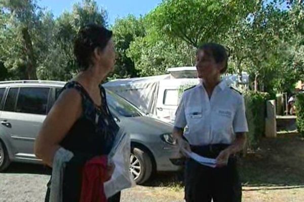 Dagmar, 47 ans, policière allemande est en mission à Marseillan plage pour aider ses compatriotes