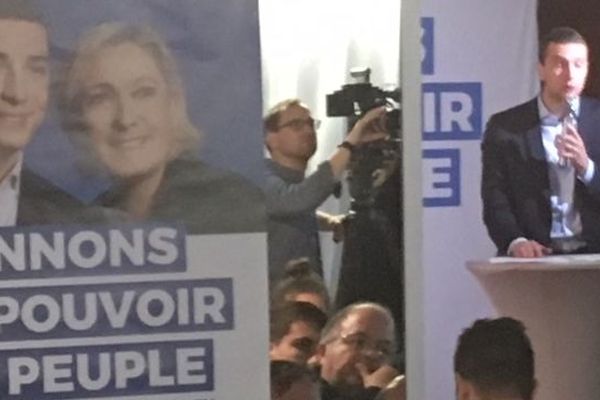 Jordan Bardella lors d'une réunion publique à Bobigny, le 8 mai 2019 à Bobigny.