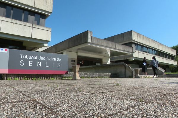 Dimanche 7 juillet, le procureur de la République de Senlis a ouvert une information judiciaire pour meurtre par concubin à l’encontre d’un homme âgé de 40 ans.