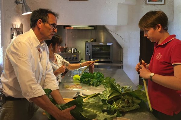 Fabrication de confiture dans les cuisines du château du Rivau