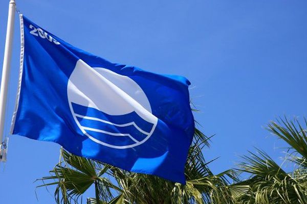 Le drapeau Pavillon bleu flottera en région.