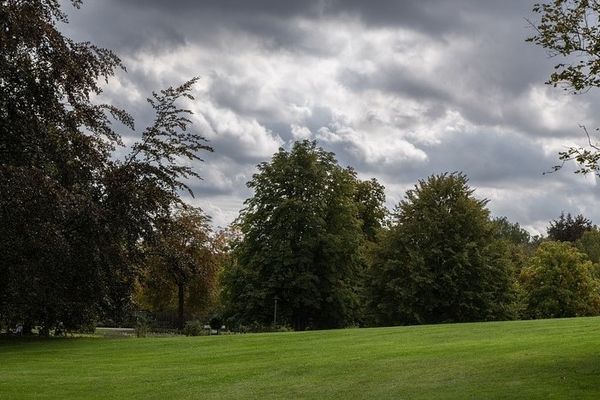 Nuages porteurs d'averses ce mardi sur notre région