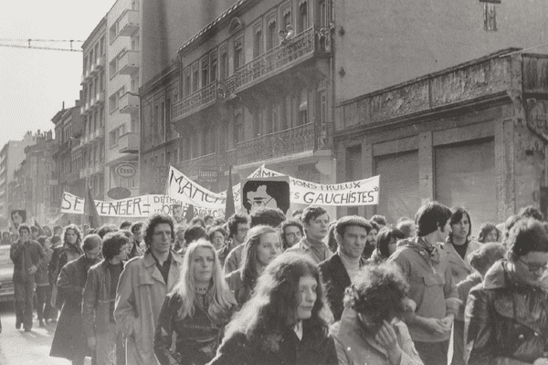 A Toulouse, l'une des manifestations pour dénoncer l'assassinat du militant maoïste Pierre Overney, tué par un vigile de Renault le 25 février 1972