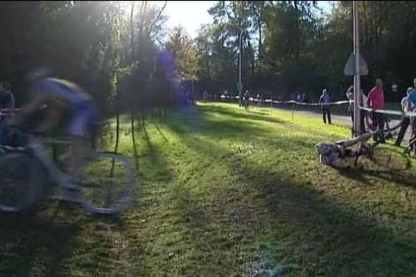 Kadri, Gadret, Démare, Riblon, Bonnet et Chevrier... du beau monde sur la piste boueuse du cyclo-cross picard.