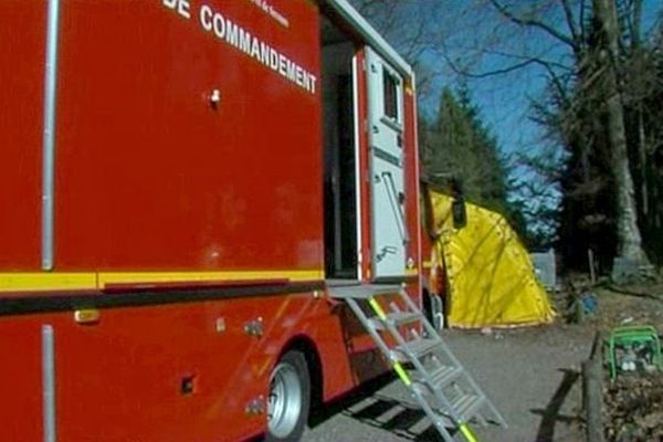 Les pompiers sur la 40ème course Médavy d'Alençon, le 14 avril 2013. 