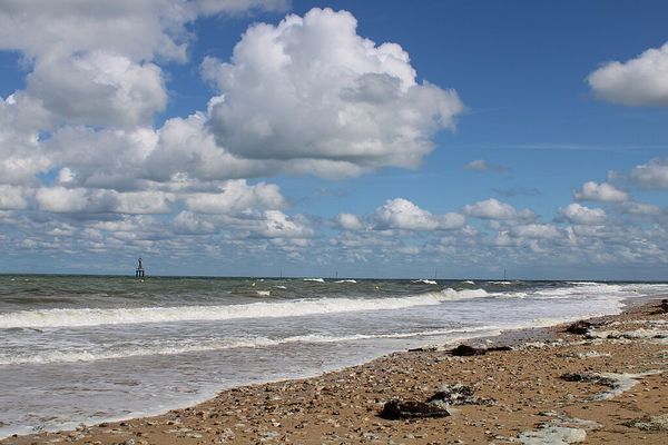 Soleil à Courseulles / Mer, ce DIMANCHE après-midi.