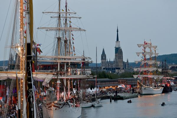 Une agression au couteau et au coupe choux s'est produite dans la nuit du 16 au 17 juin 2023 à l'Armada de Rouen.