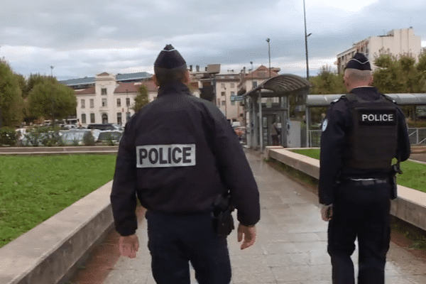 Une nouvelle rogue a fait son apparition dans la ville de Gap dans les Hautes-Alpes, la "Buddha Blue", ou "PTC, Pète ton crâne", consommée principalement par les jeunes des collèges et lycées.