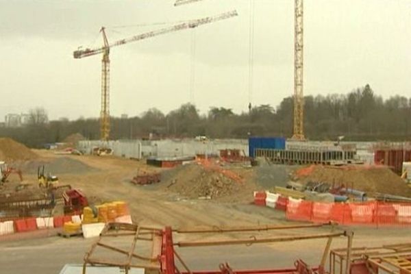 Le centre aquatique de Limoges est actuellement en construction rue Aristide Briand, au bord de l'A 20.