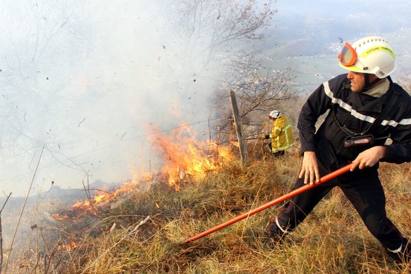 Sur le feu de Villelongue dans les Hautes-Pyrénées