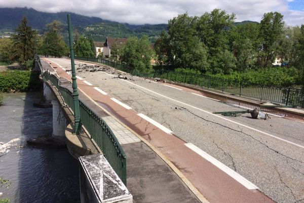 Le pont s'est en partie effondré le 13 mai 2018.