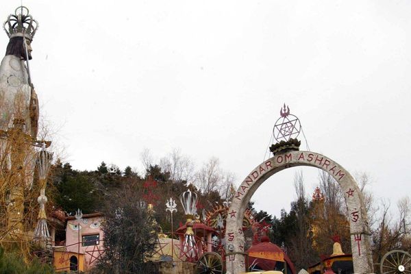 Le monastère du Mandarom a été fondé en 1969 à Castellane. 