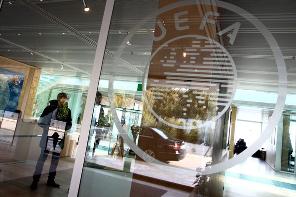 Au siège de l'UEFA, à Lausanne, en Suisse.