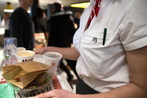 Dans un restaurant McDonalds parisien en février 2016