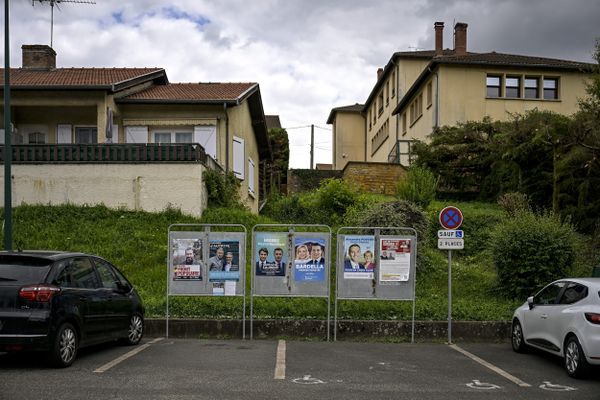 Le second tour des élections législatives 2024 en Midi-Pyrénées s'annonce serré avec 24 circonscriptions en jeu, dimanche 7 juillet 2024.