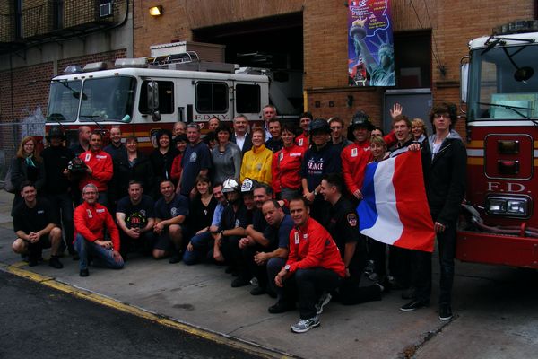 Meeting between Alsatian runners and firefighters from the Bronx barracks in 2009.