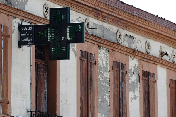 Dans le courant la journée, la température à Toulouse a atteint les 40.2°. Du jamais vu depuis 1947.