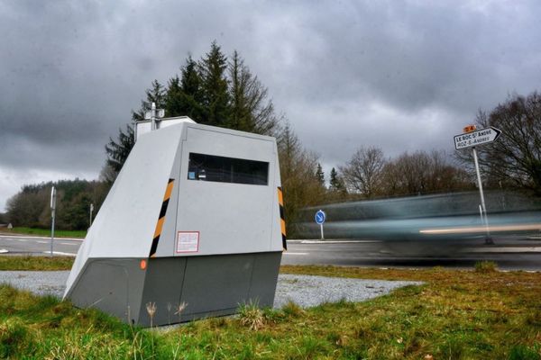 Radar autonome (ou de chantier) à Lizio (Morbihan)