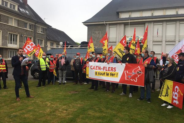 La journée de mobilisation organisées par la CGT cheminots de Caen a rassemblé près de 200 personnes ce samedi à condé-en-Normandie.