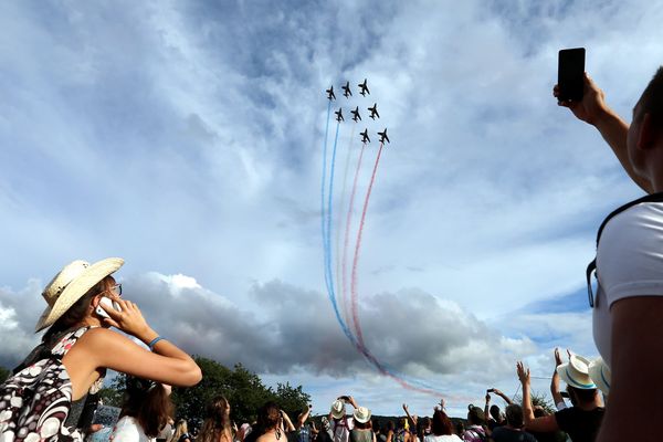 La Patrouille de France survole le site des Eurockéennes de Belfort