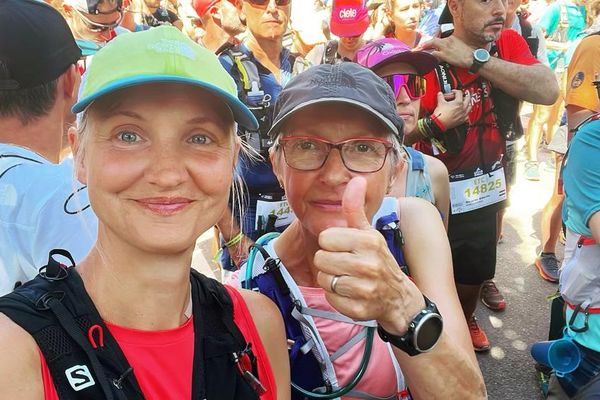 Lucette et sa fille Valérie lors de l'Ultratrail du Mont Blanc cette année