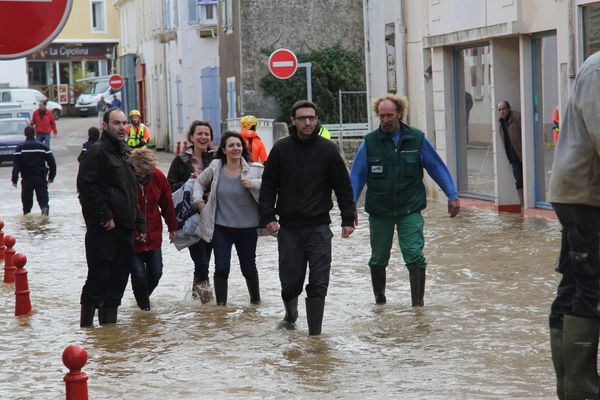 Talmont-Saint-Hilaire en Vendée sous les eaux