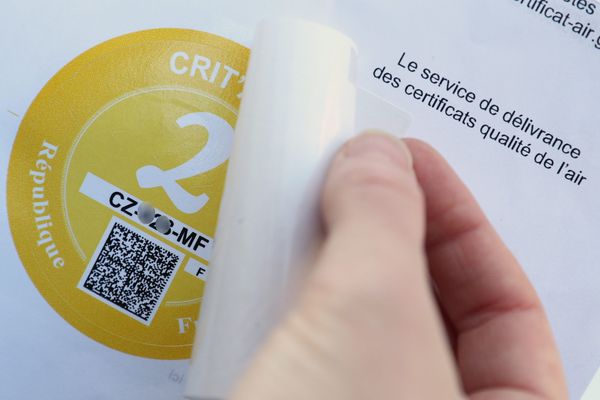 La circulation des voitures entrant des les catégories 4 et 5 de Crit'air sera restreinte dans l'aire de la Métropole du Grand Paris.