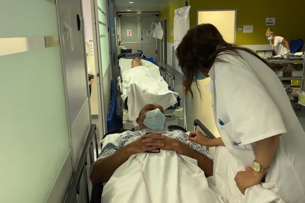 Face au manque de personnel et afin de maintenir un service des urgences viable, l’hôpital de Cahors a fait appel à des médecins spécialistes durant l’été.