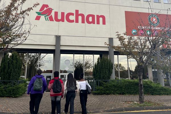 L'hypermarché Auchan Clermont-Ferrand Nord fait partie de la dizaine de magasins du groupe menacés de fermeture.